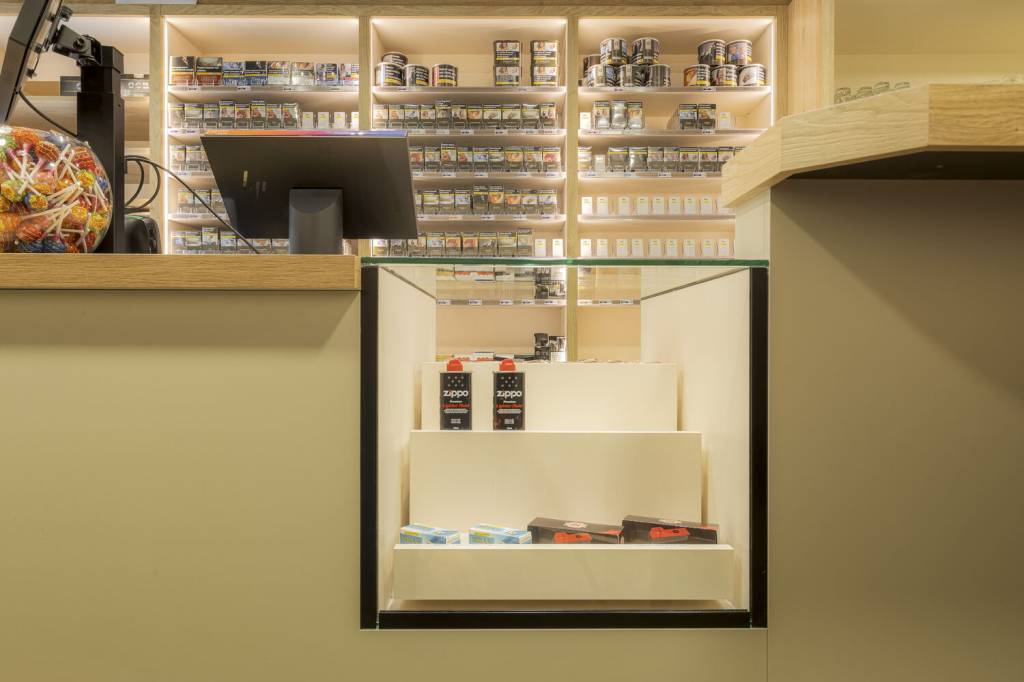 Agencement BAR TABAC LE TRELEAU Pontivy (56) | Bois & Concepts Agencement BAR TABAC LE TRELEAU Pontivy (56) | Bois & Concepts